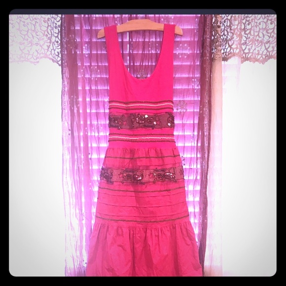 Le Soleil Dresses & Skirts - Le Soleil fuchsia gypsy dress (French) size 10